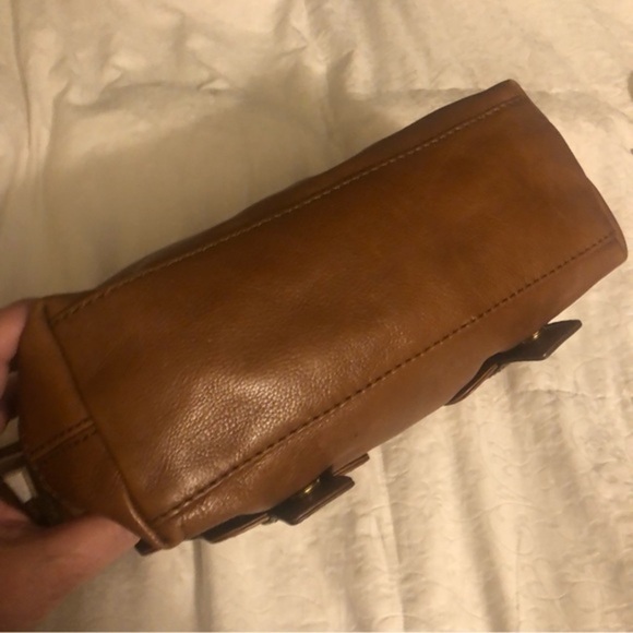 MICHAEL KORS BROWN TAN SHOULDER BAG - Picture 10 of 14